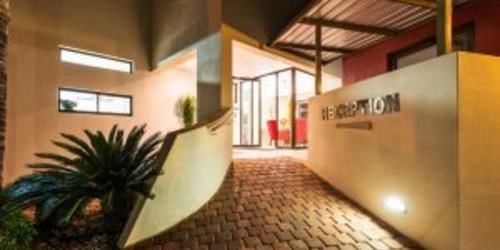 Montebello Guesthouse Windhoek Dış mekan fotoğraf